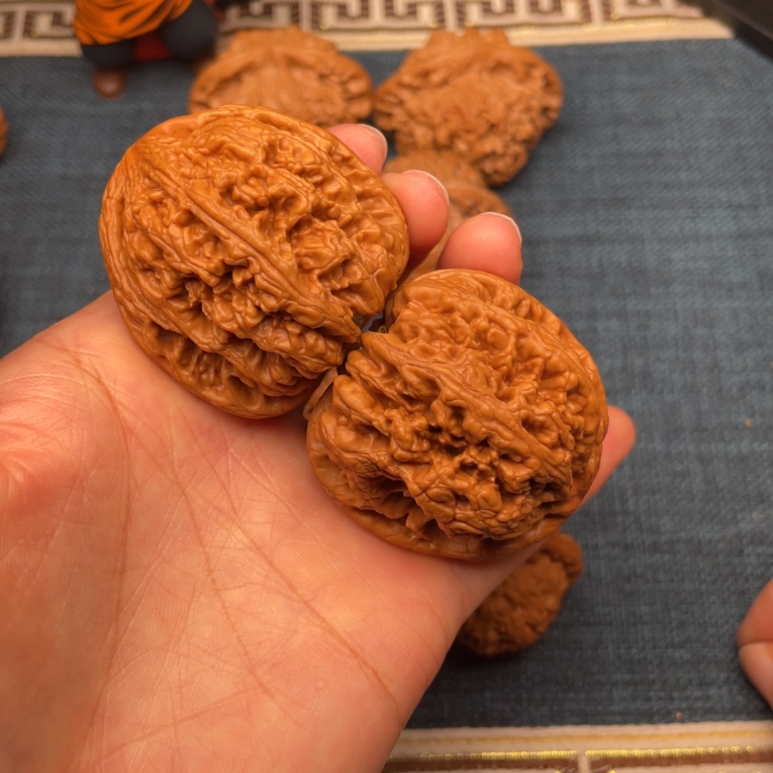 悯***农文玩核桃把件44粗筋