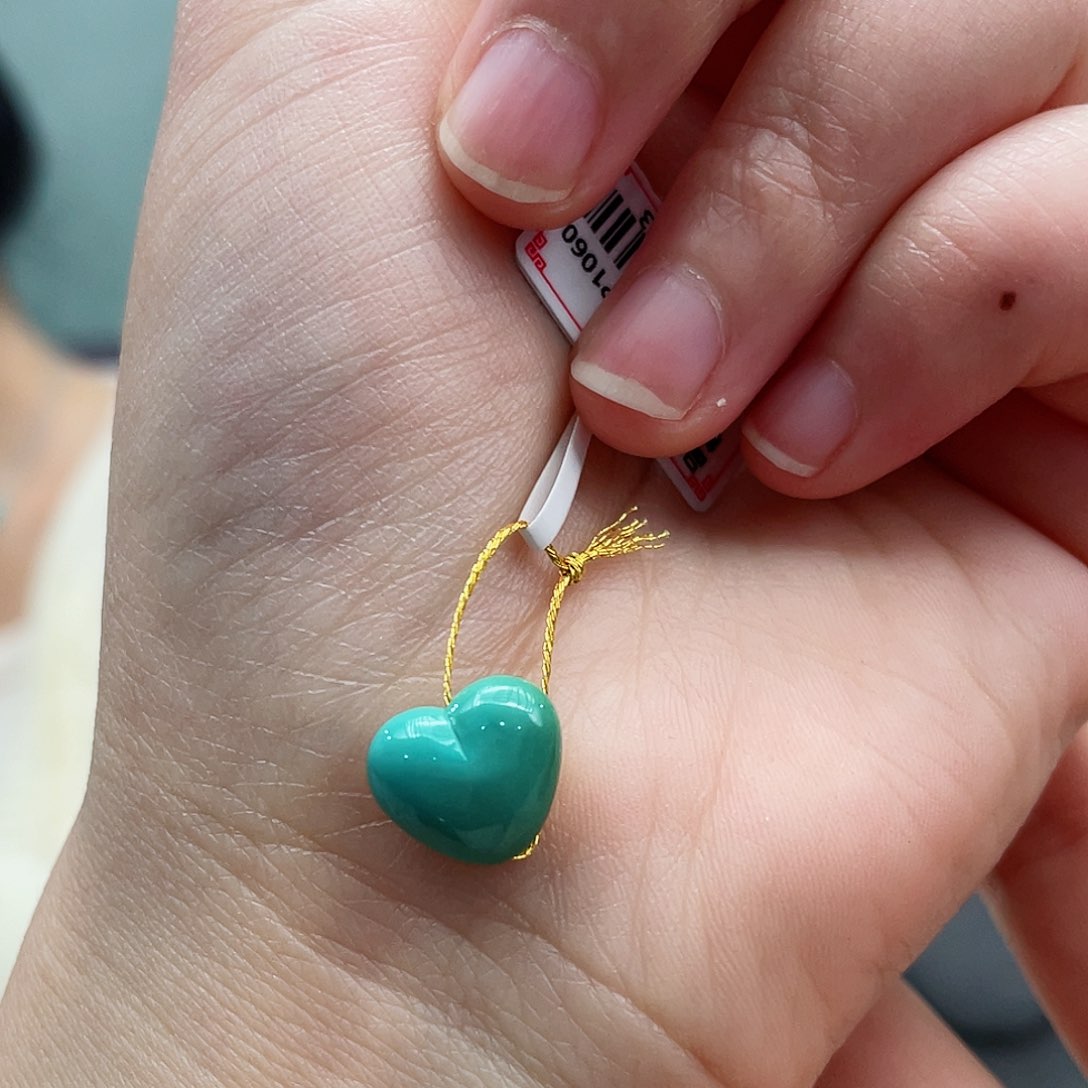 绿松石颈饰未镶嵌