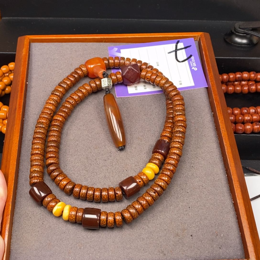 星月菩提吊坠ـ****蝶星月