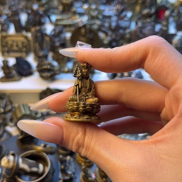 ****泥塑闪价漏价一件