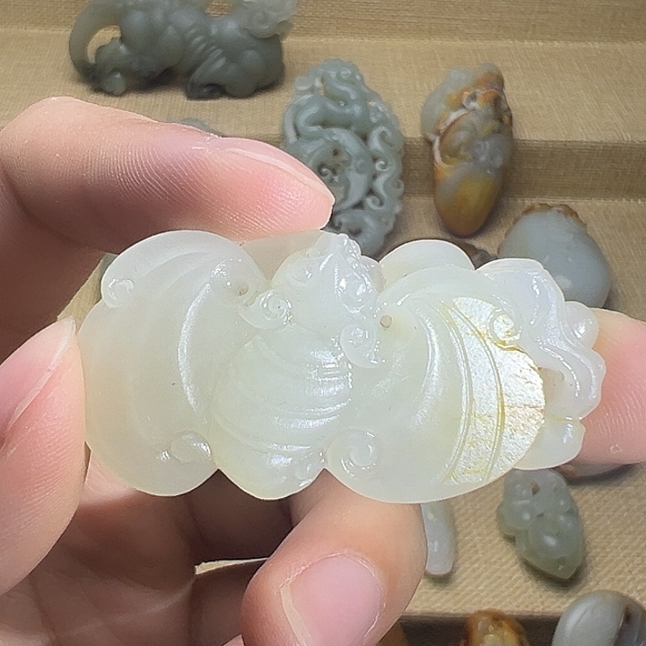 和田玉未镶嵌颈饰