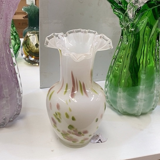 琉璃花瓶高23厘米口径5厘米