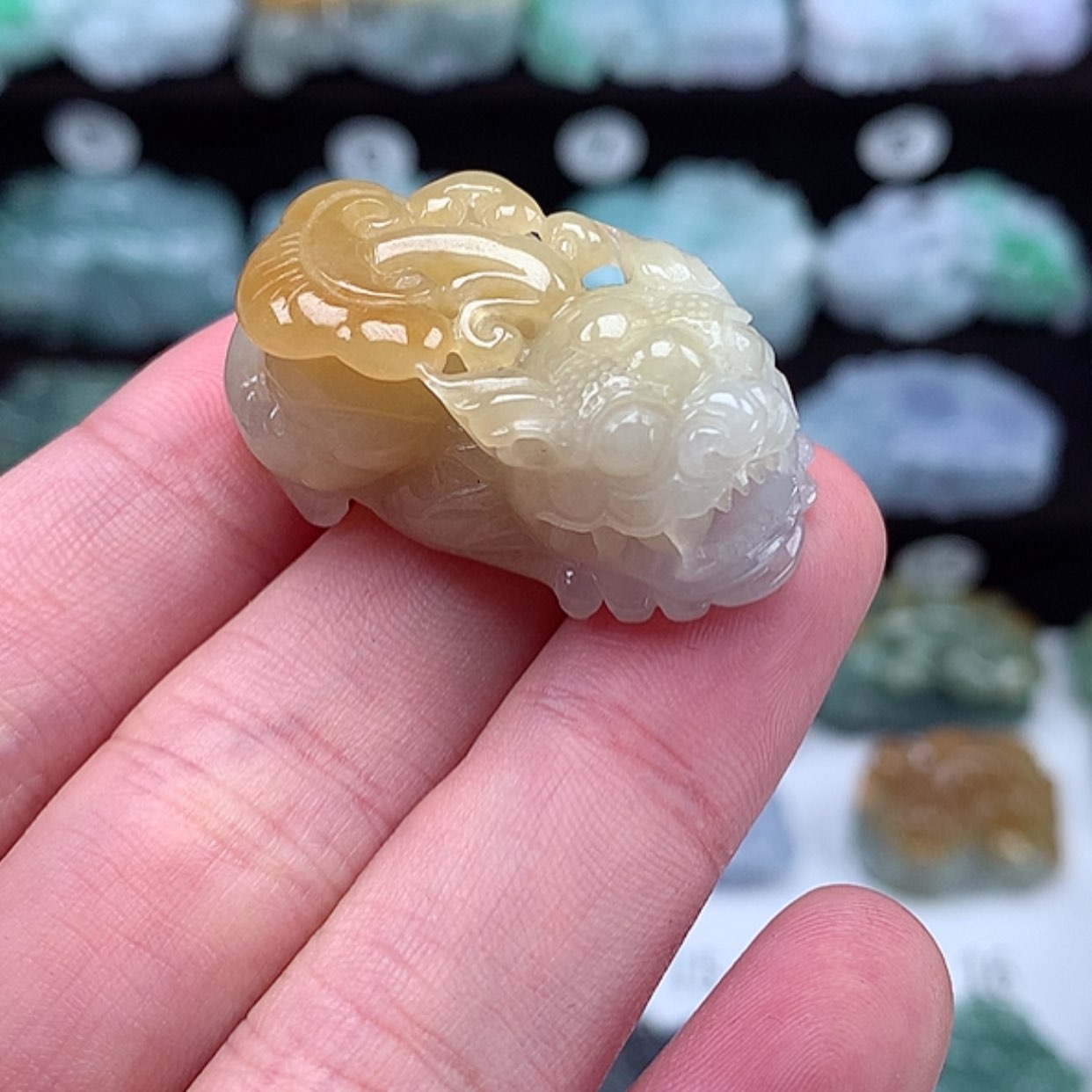 【闪购商品】翡翠颈饰未镶嵌貔貅