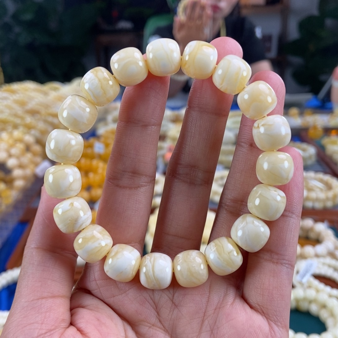 未镶嵌琥珀珠宝奇石12同料白蜜老型19.81