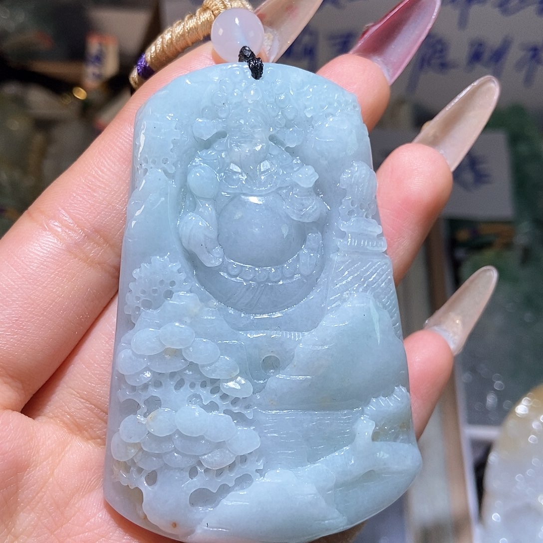 翡翠颈饰未镶嵌天然