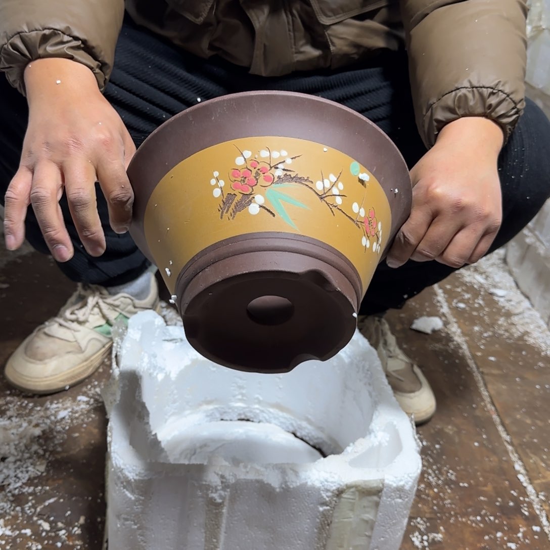 紫砂花盆瑕疵和瑕疵