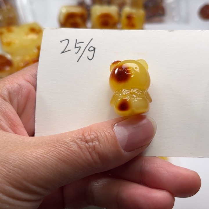 琥珀颈饰未镶嵌奎****店琥珀蜜蜡