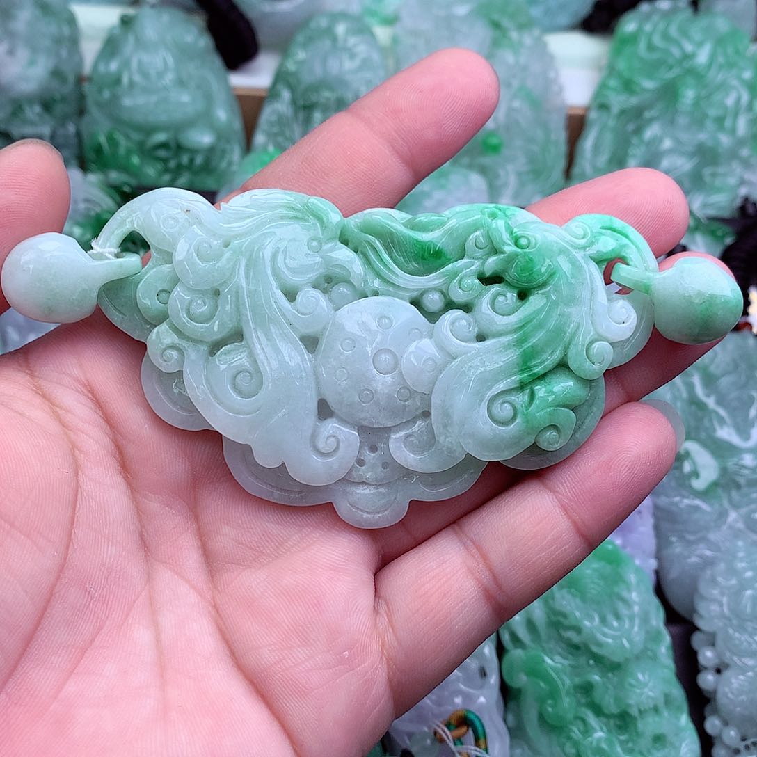 翡翠吊坠(不含链)未镶嵌