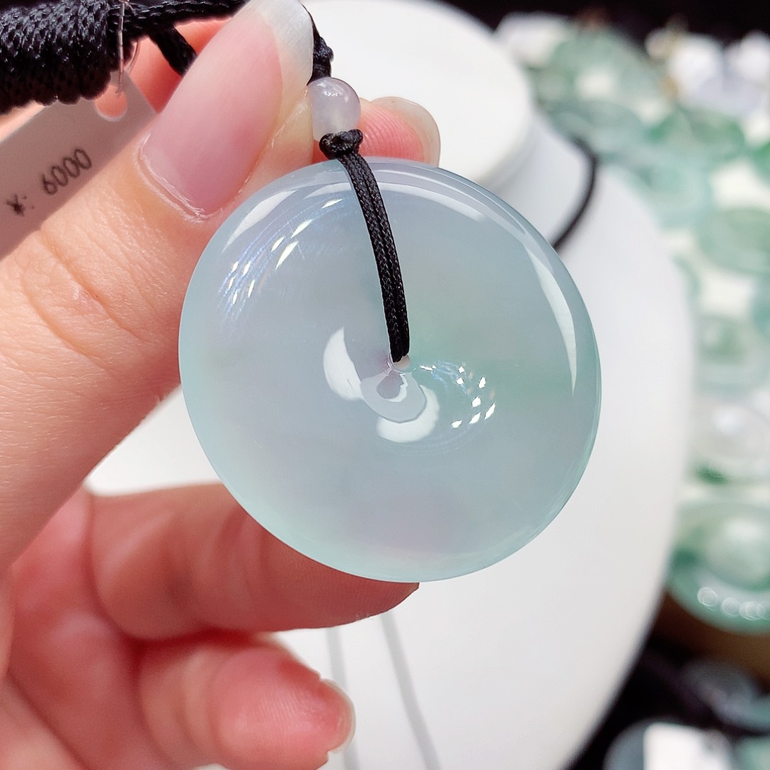 颈饰未镶嵌翡翠翡翠102，33.9/6