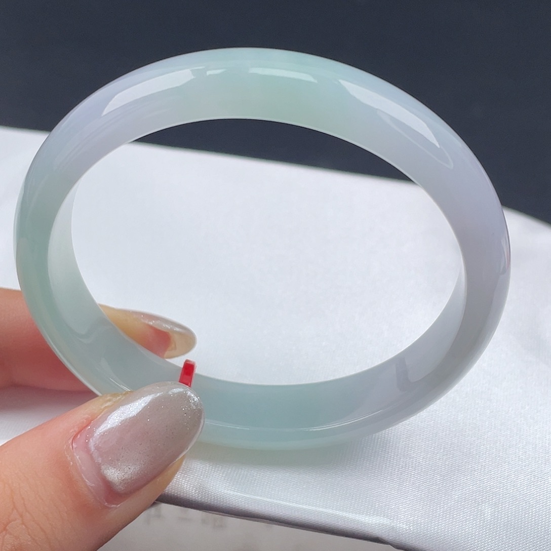 翡翠未镶嵌手镯53贵妃