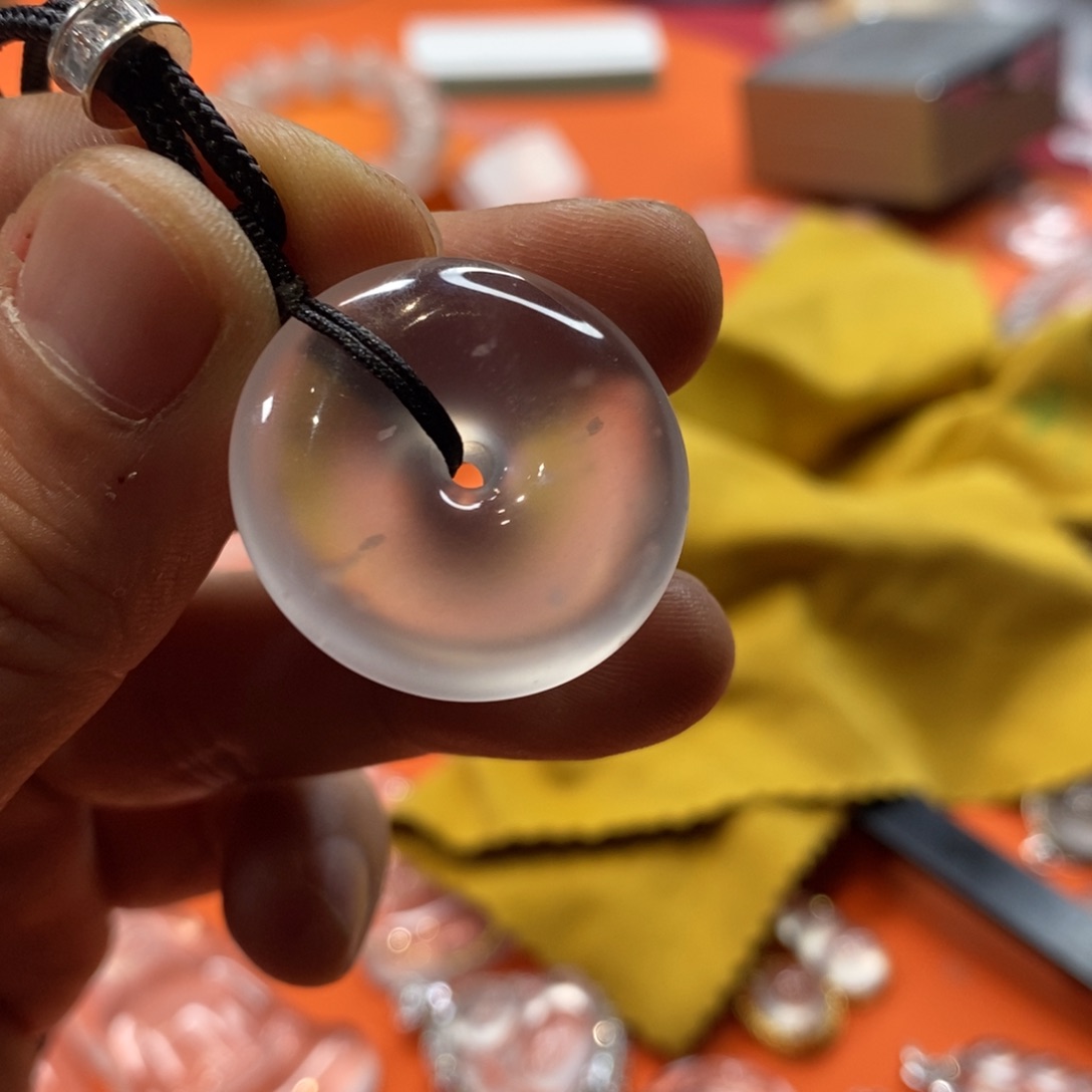 石英质玉点坠未镶嵌屋****猫