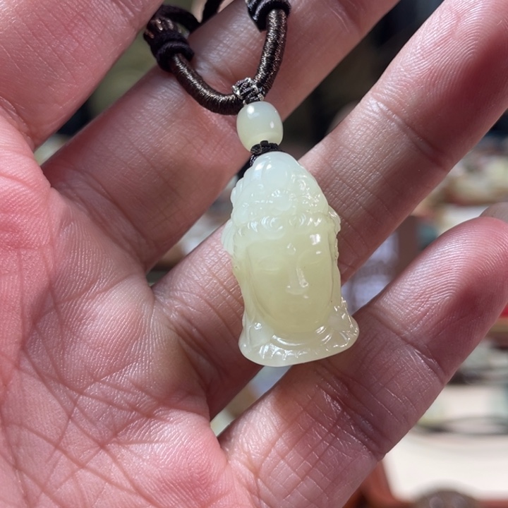 颈饰未镶嵌和田玉