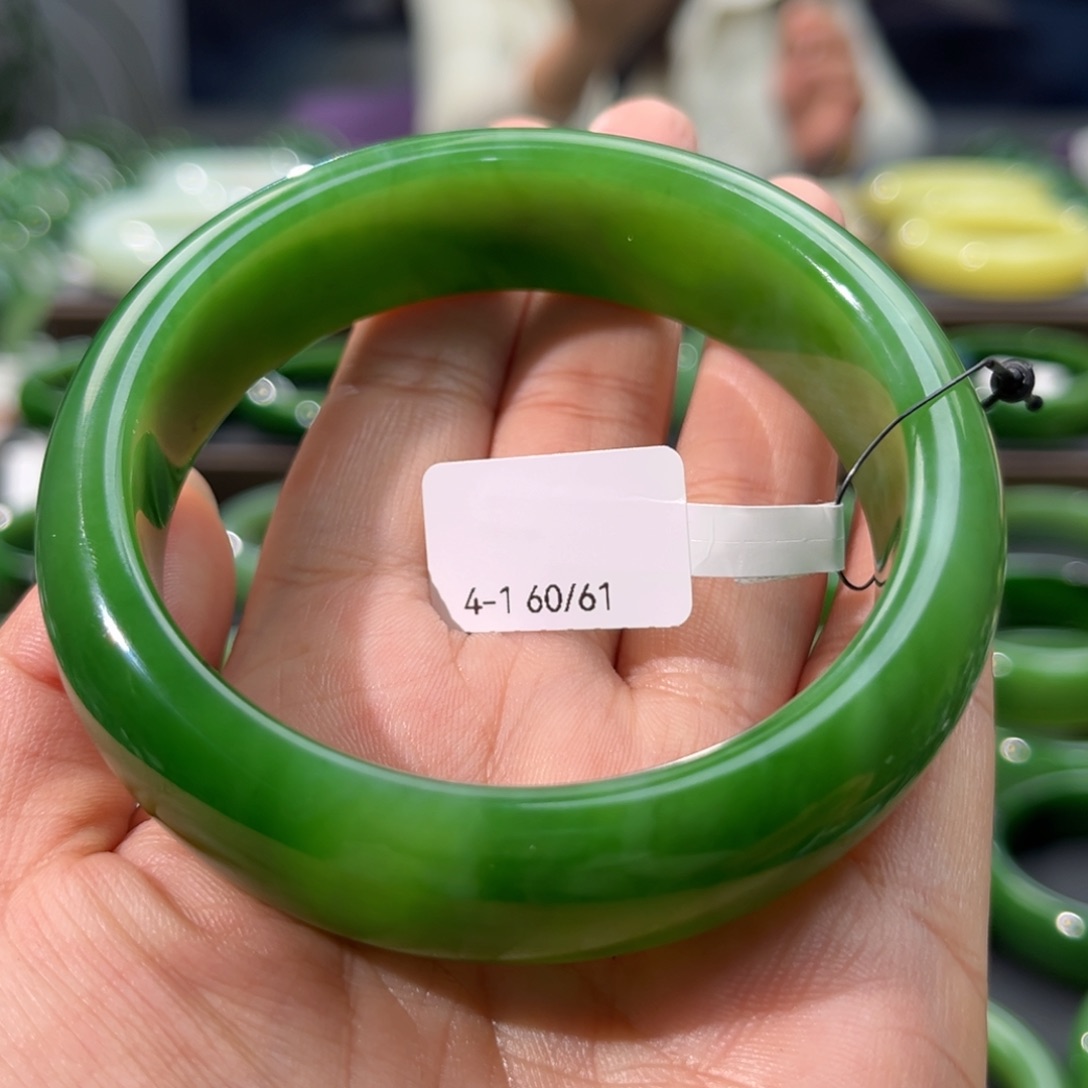 和田玉（碧玉）手镯未镶嵌