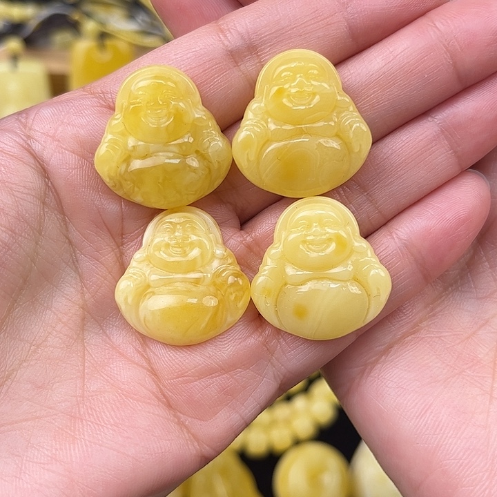 琥珀未镶嵌颈饰琥珀，多样性发其一