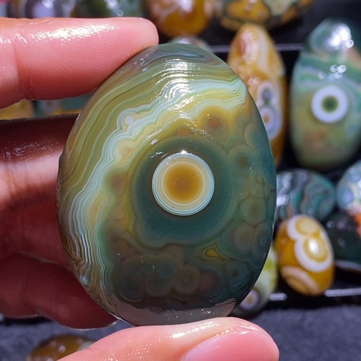 未镶嵌玛瑙/玉髓珠宝奇石