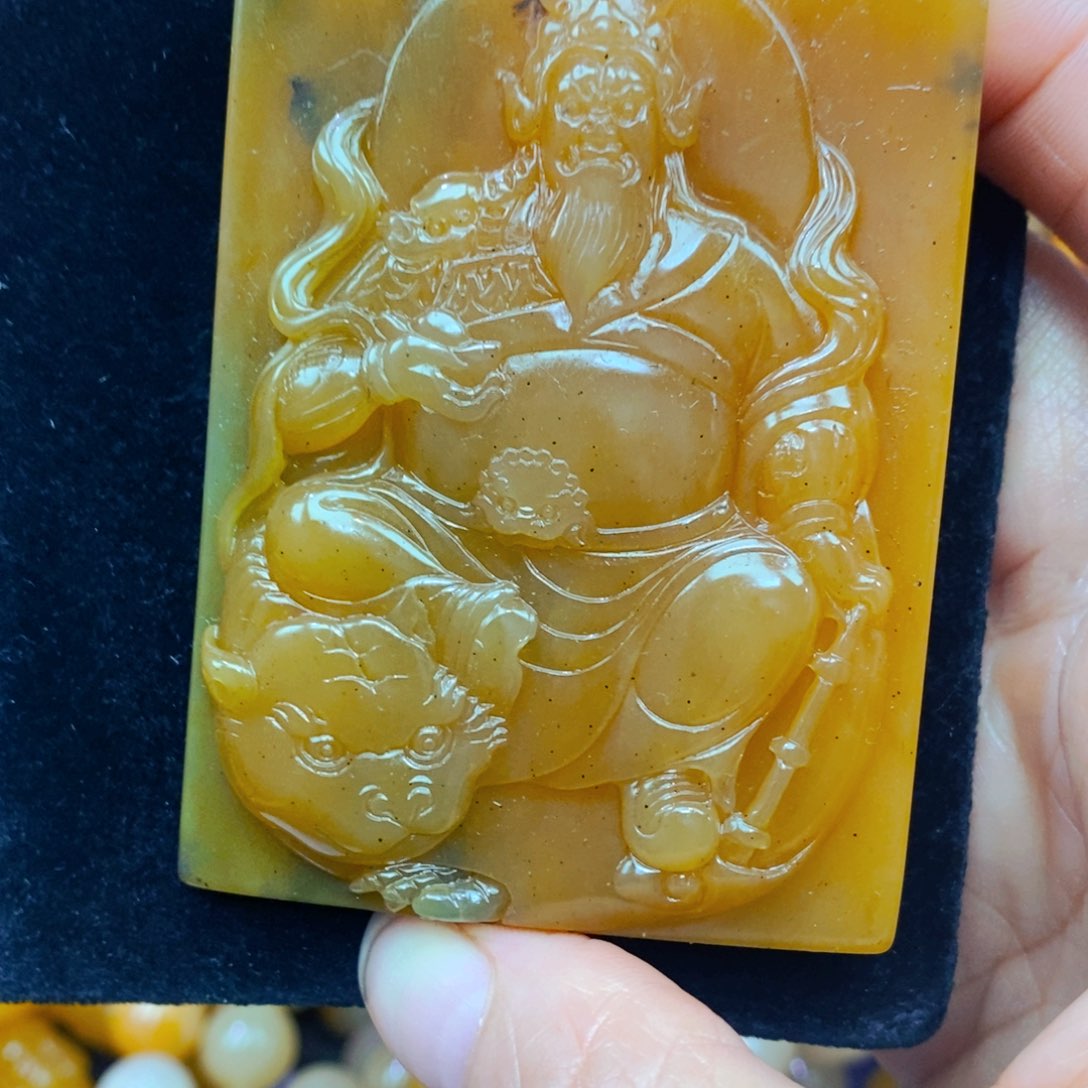 未镶嵌石英质玉（黄龙玉）吊坠(不含链)