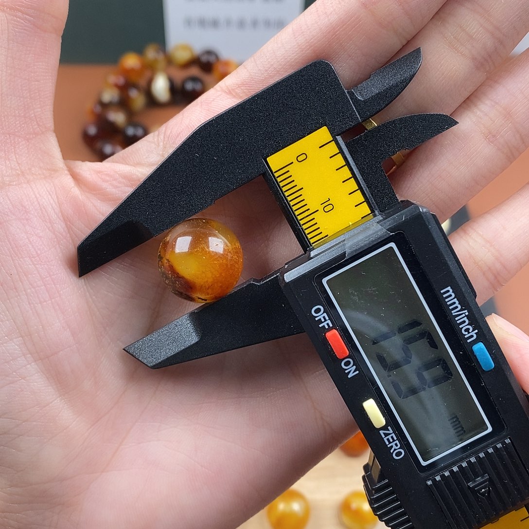 未镶嵌琥珀裸石蜜蜡585