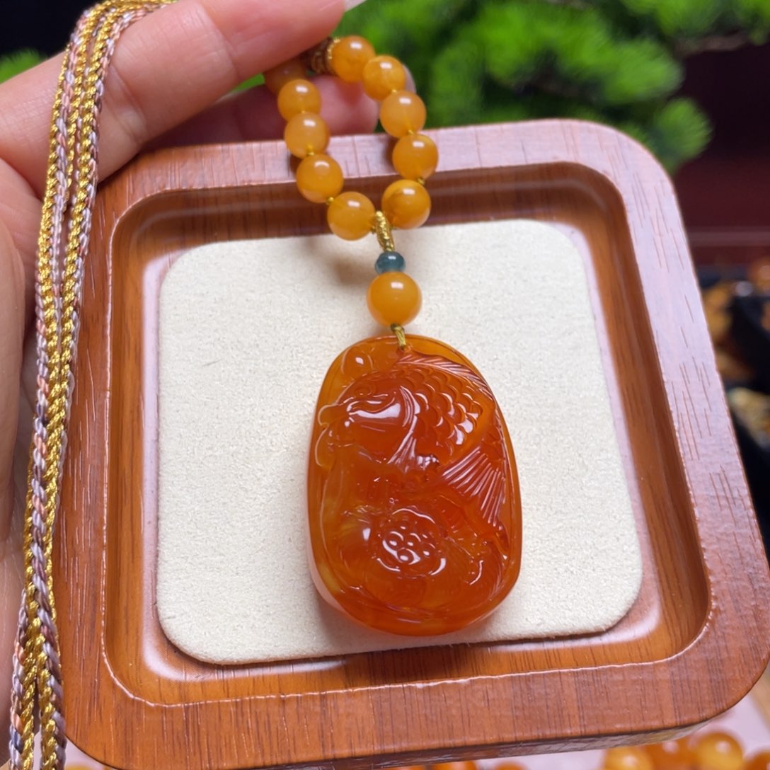 未镶嵌颈饰蜜蜡项链