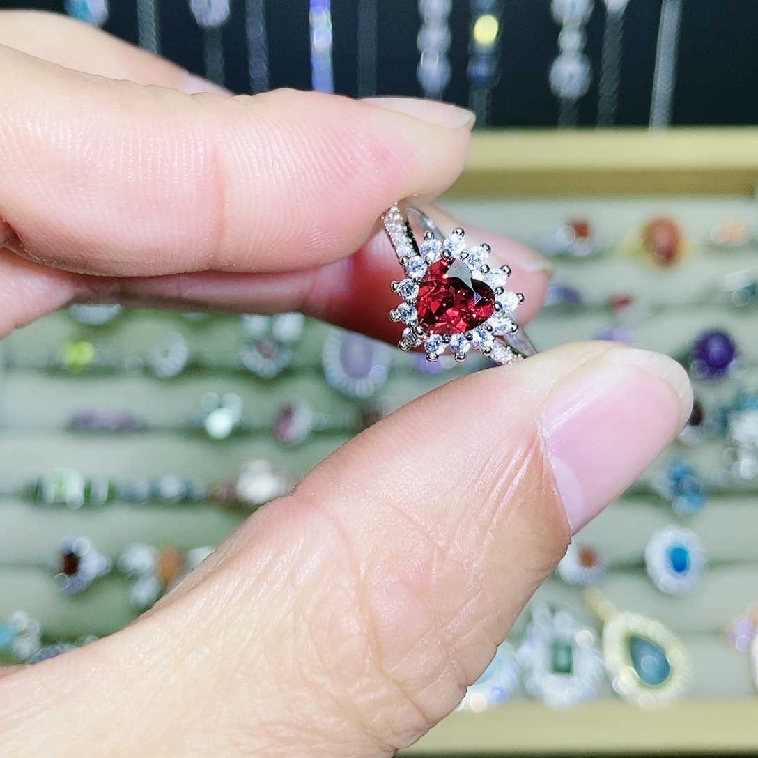 【闪购商品】未镶嵌戒指石榴石