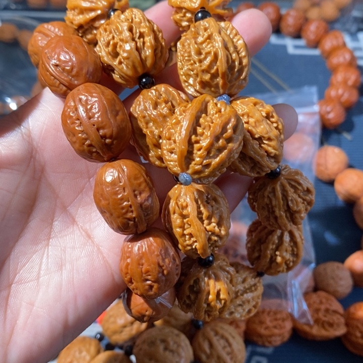 【闪购商品】文玩核桃手串缘**去……