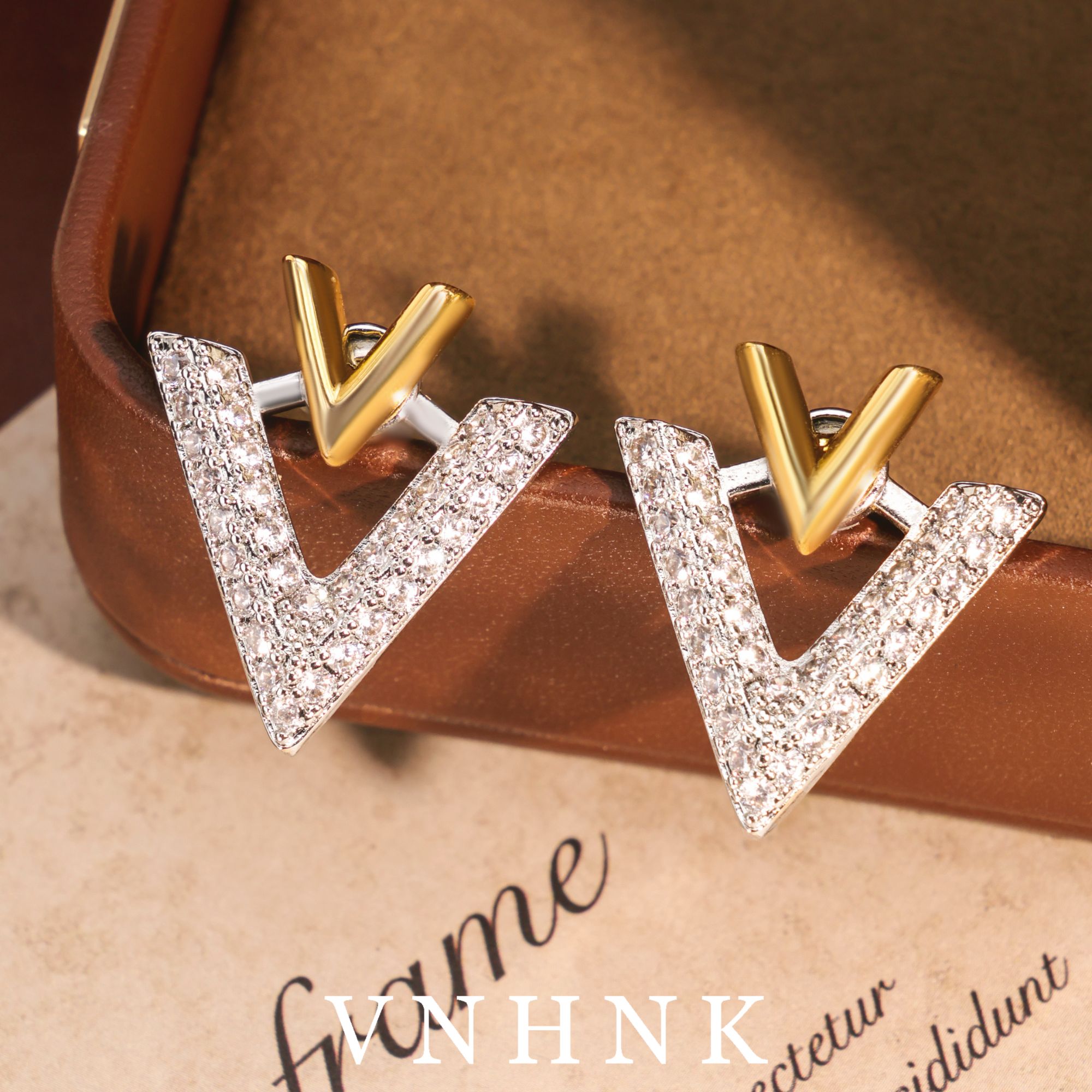 铜合金合成锆石耳饰 美可儿   E591   银色时尚气质百搭耳环