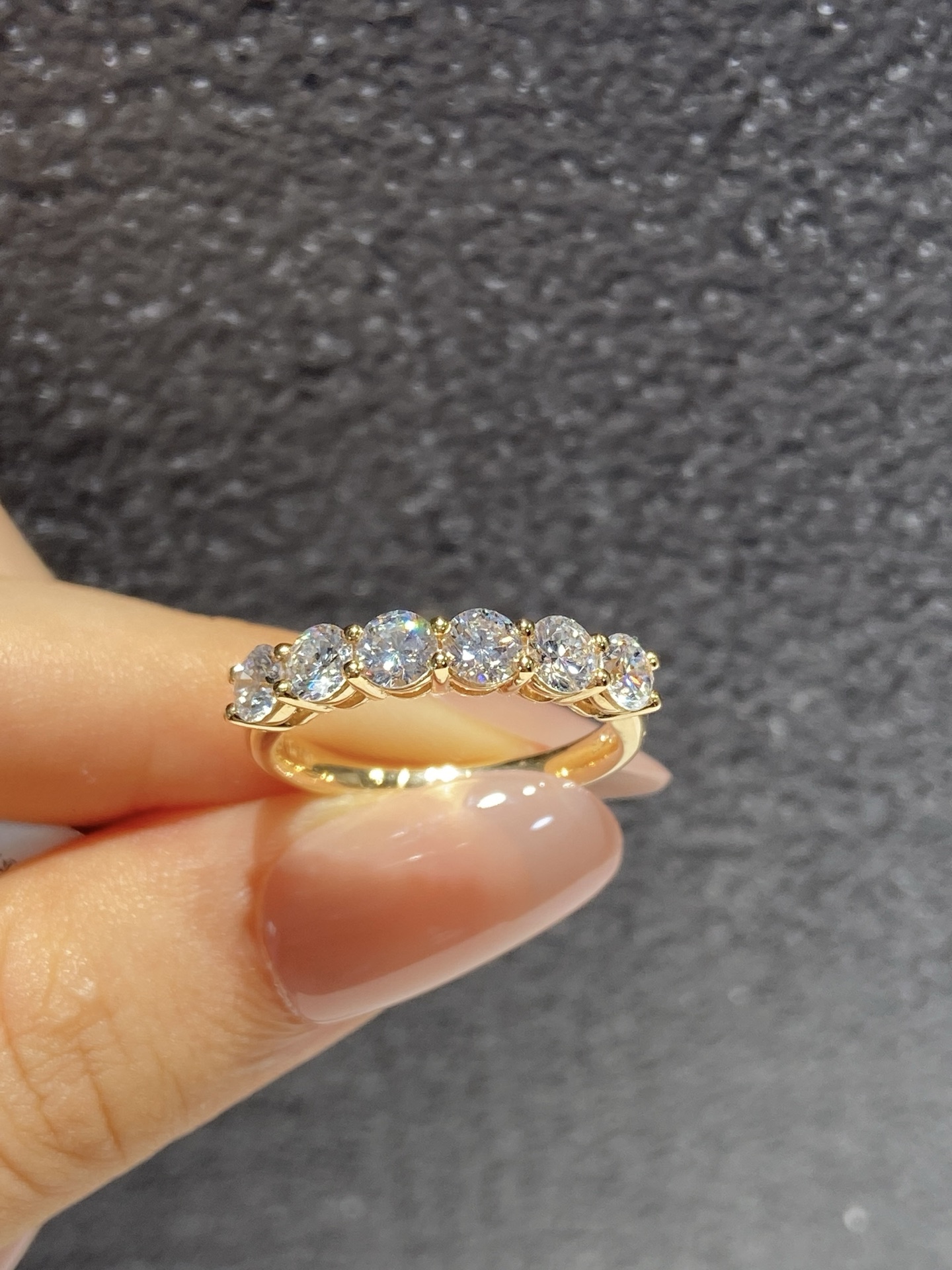 实验室培育钻石六公主六颗排钻戒指18K金U形钻石戒指13号