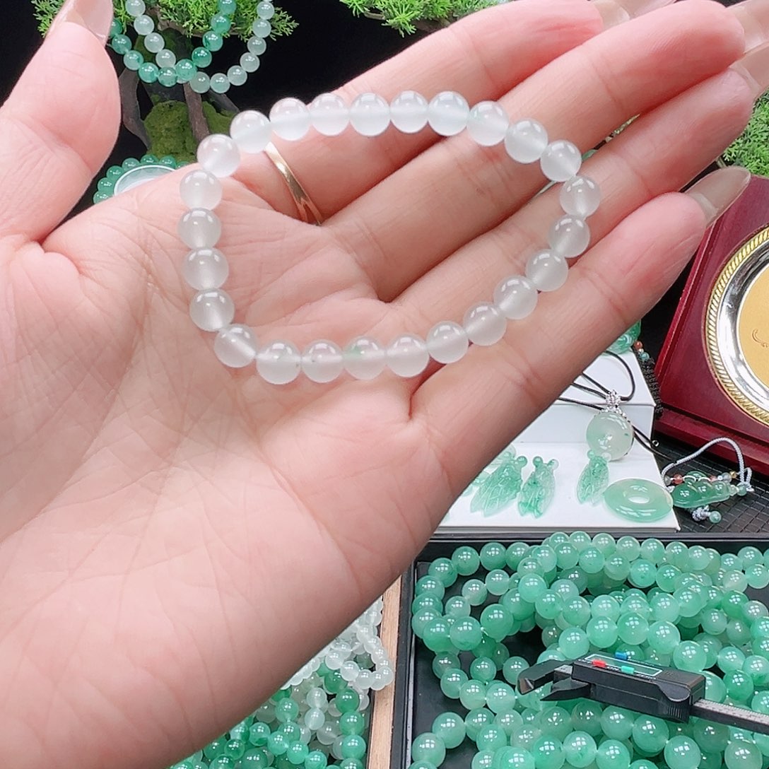 石英质玉（非洲翠）未镶嵌手链