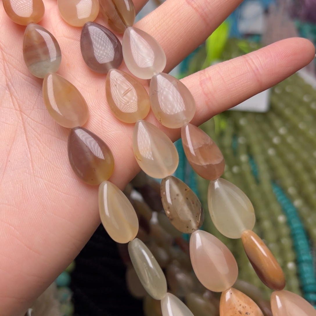 玛瑙/玉髓合金珠宝半成品L338。12mm天然彩兔毛水滴一条