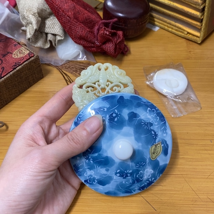 摆件中古工艺品一个