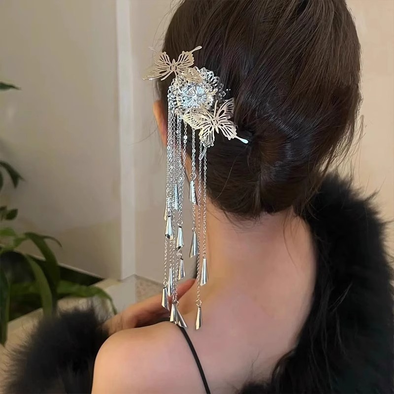 流苏银蝴蝶新中式苗族发簪女风铃盘发钗发饰古风秋冬u型发夹簪子