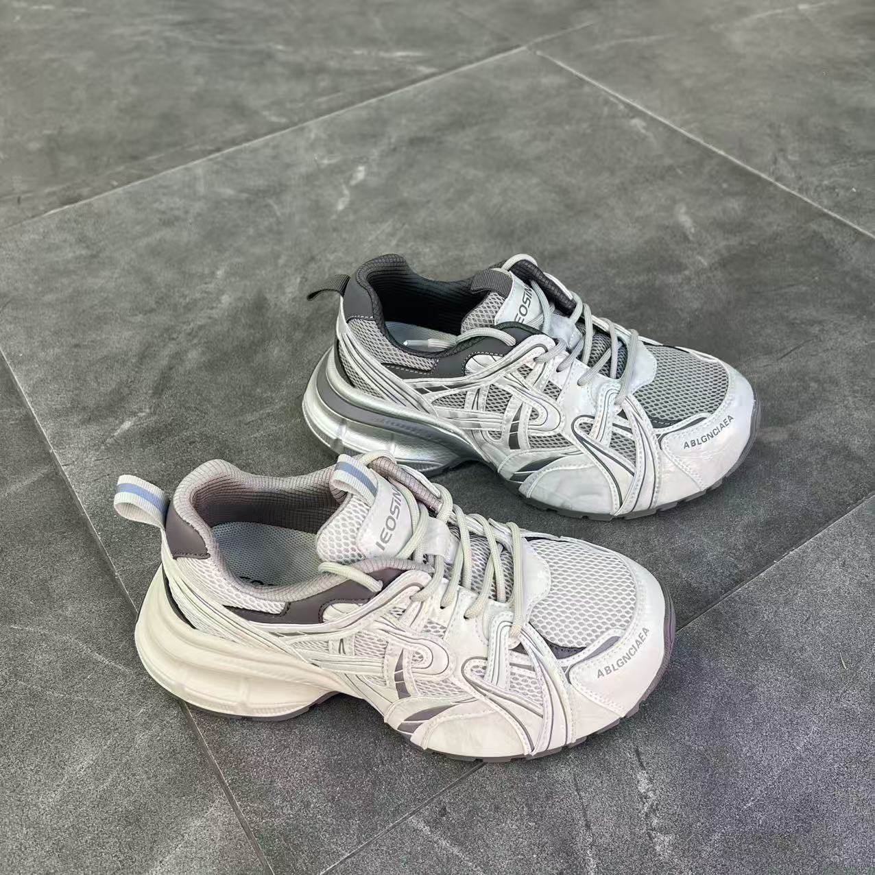 412642007春季新款2026厚底时尚透气舒适圆头休闲老爹鞋女