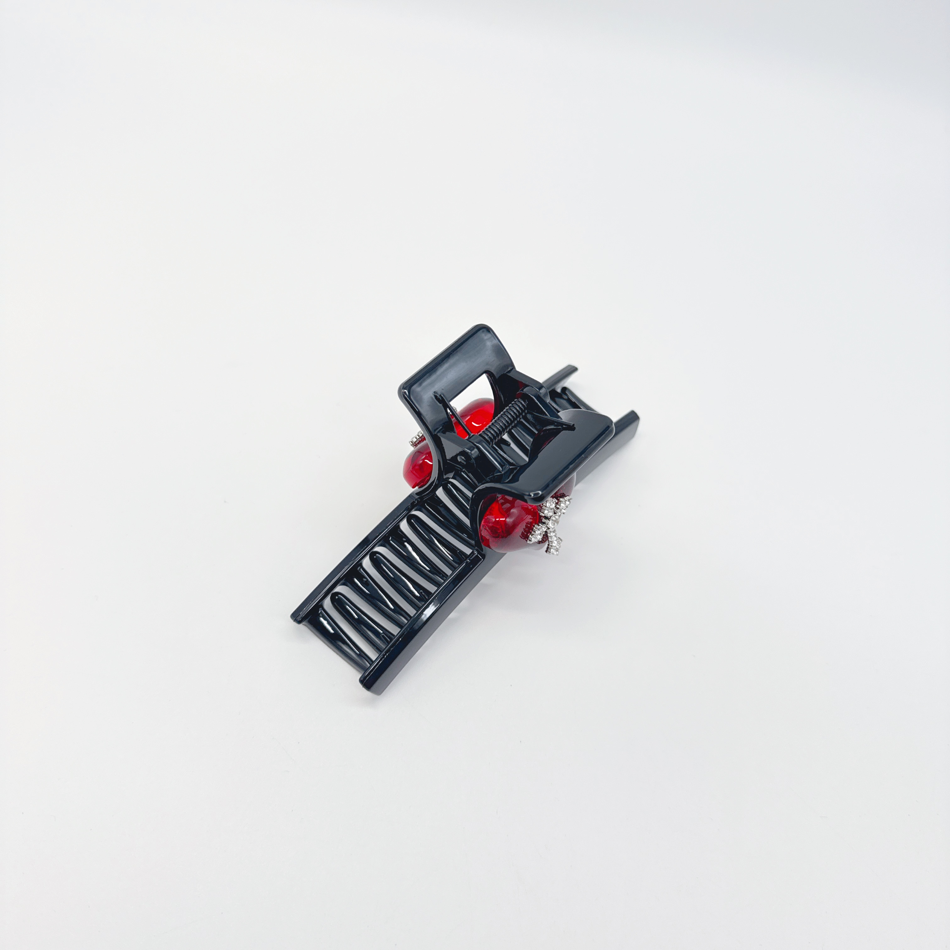 Mi33 方头镂空大爱心闪钻十字大抓夹 Z36058Z97