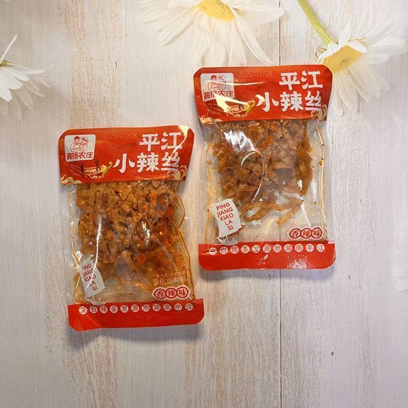 湘扬农庄平江小辣片小辣丝香辣味小包装散称宿舍解馋零食