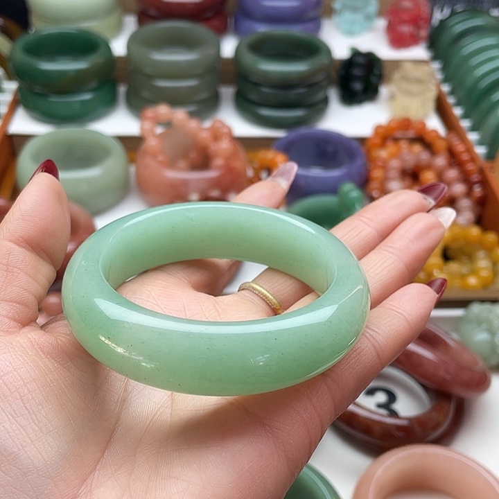 石英质玉（非洲翠）合金手镯