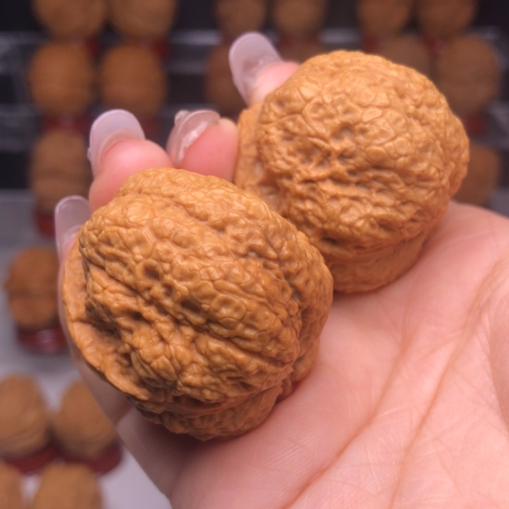 文玩核桃吊坠20呱呱来财