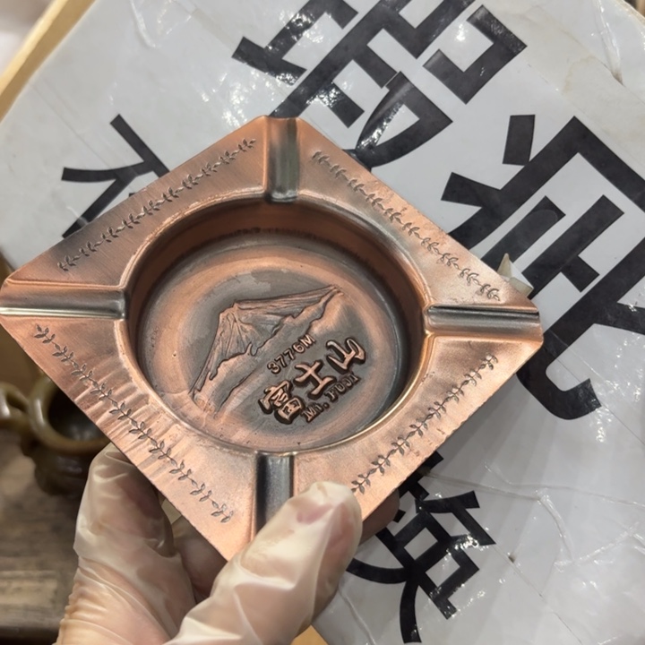 金属古美术置物摆件