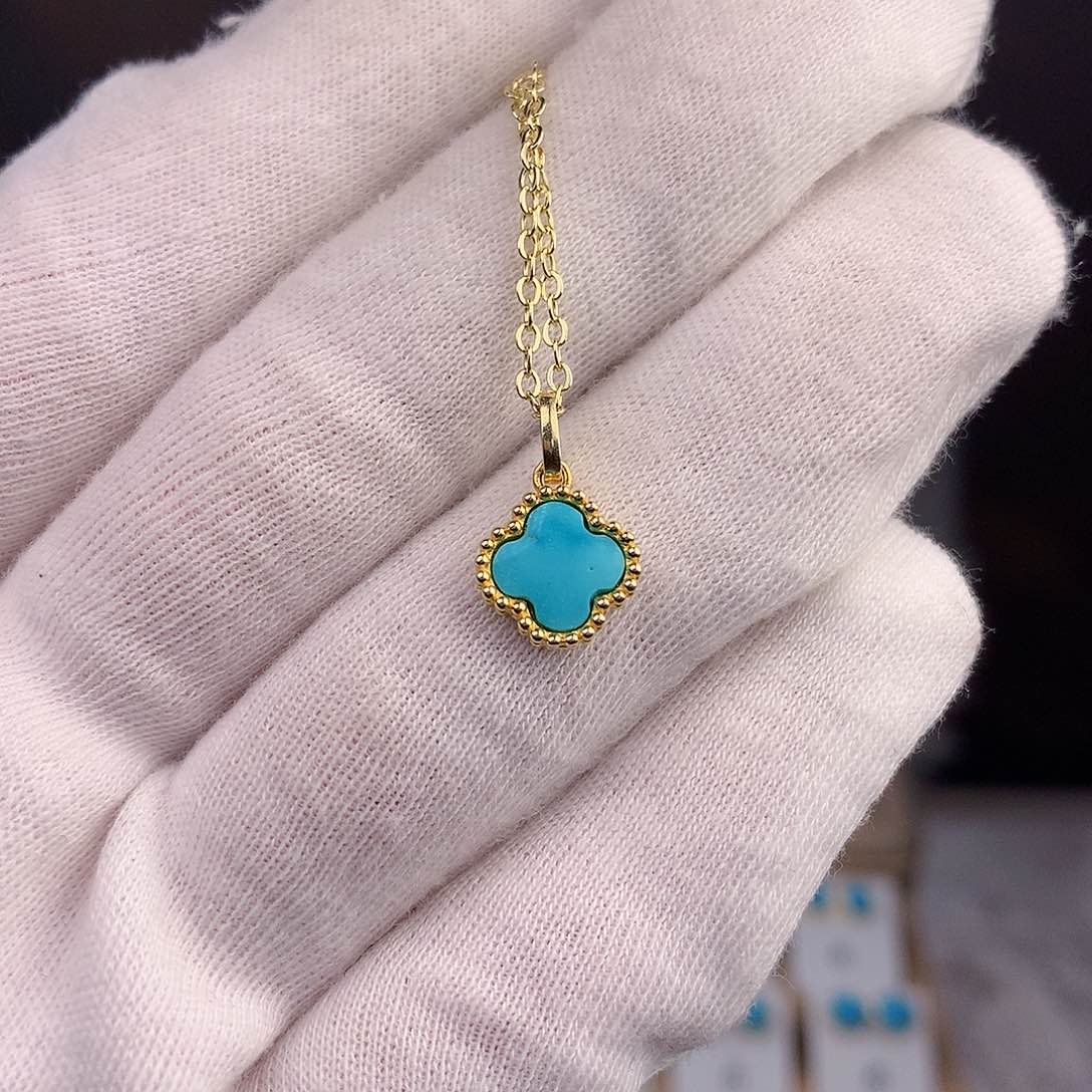 绿松石颈饰未镶嵌