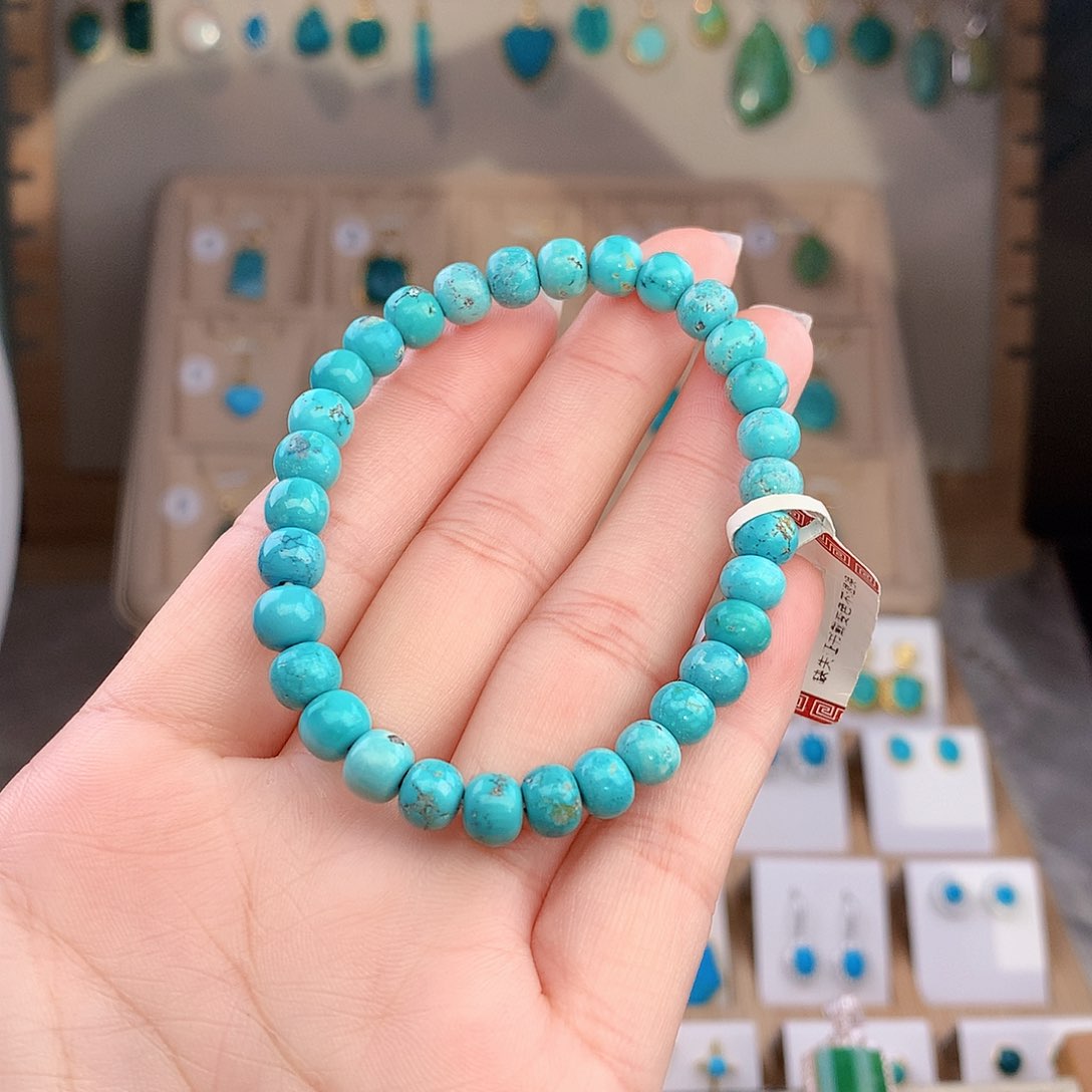 绿松石未镶嵌颈饰