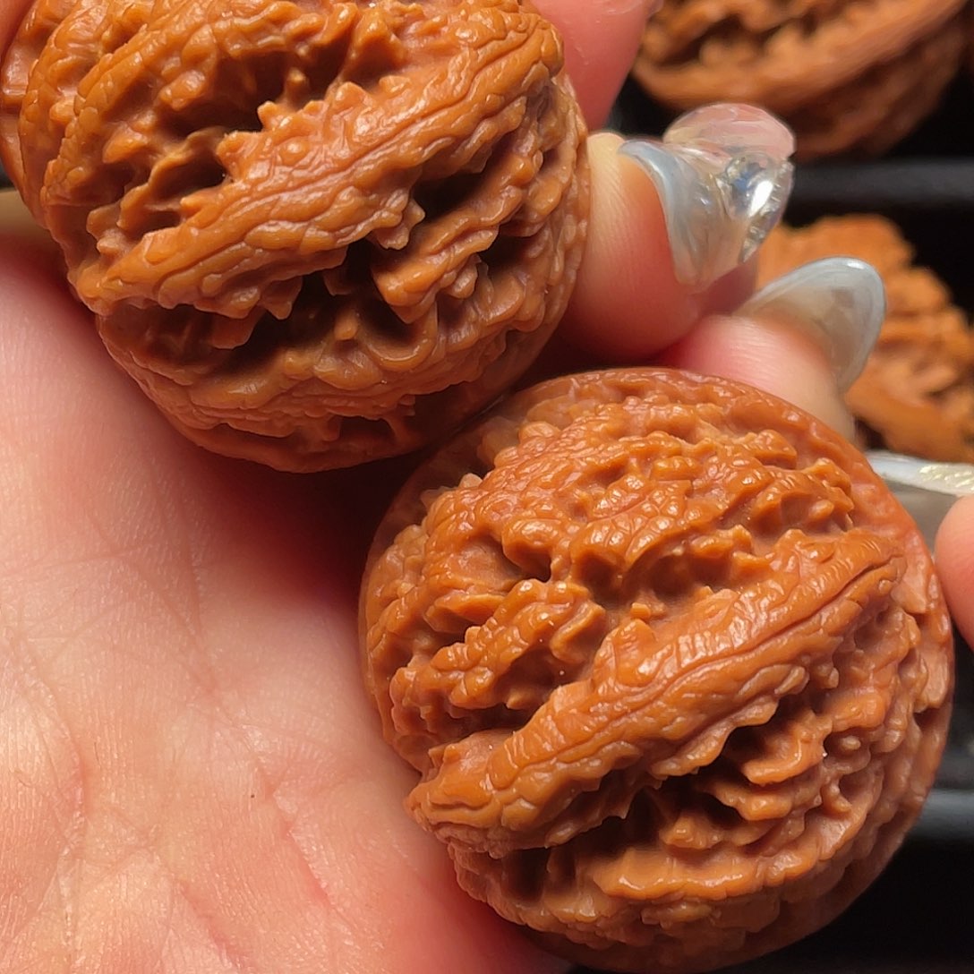 文玩核桃把件秦岭山脉核桃