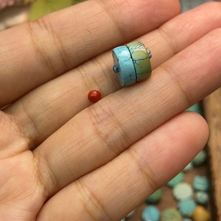 南红玛瑙未镶嵌珠宝奇石