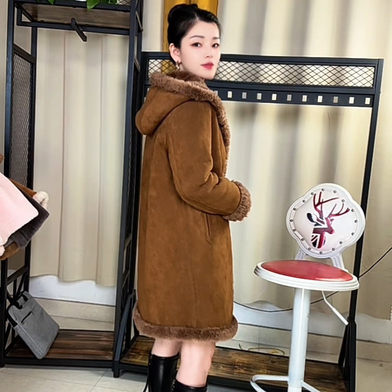 2025新款羊羔毛大衣皮毛一体中长款爆款双面穿中老年女装妈妈装
