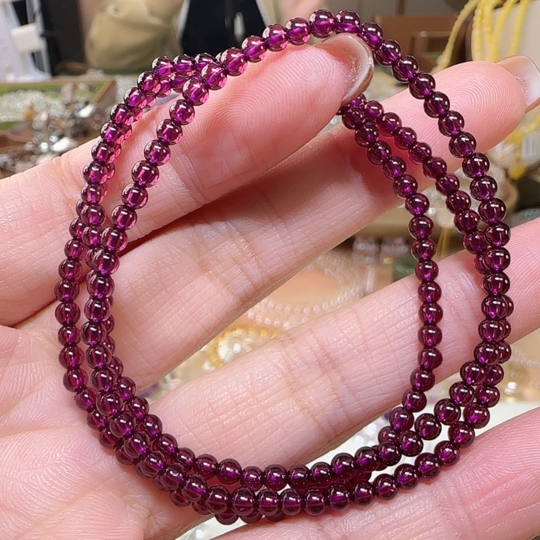 未镶嵌水晶手串石榴石三圈