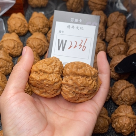 吊坠桃核我是第一百41