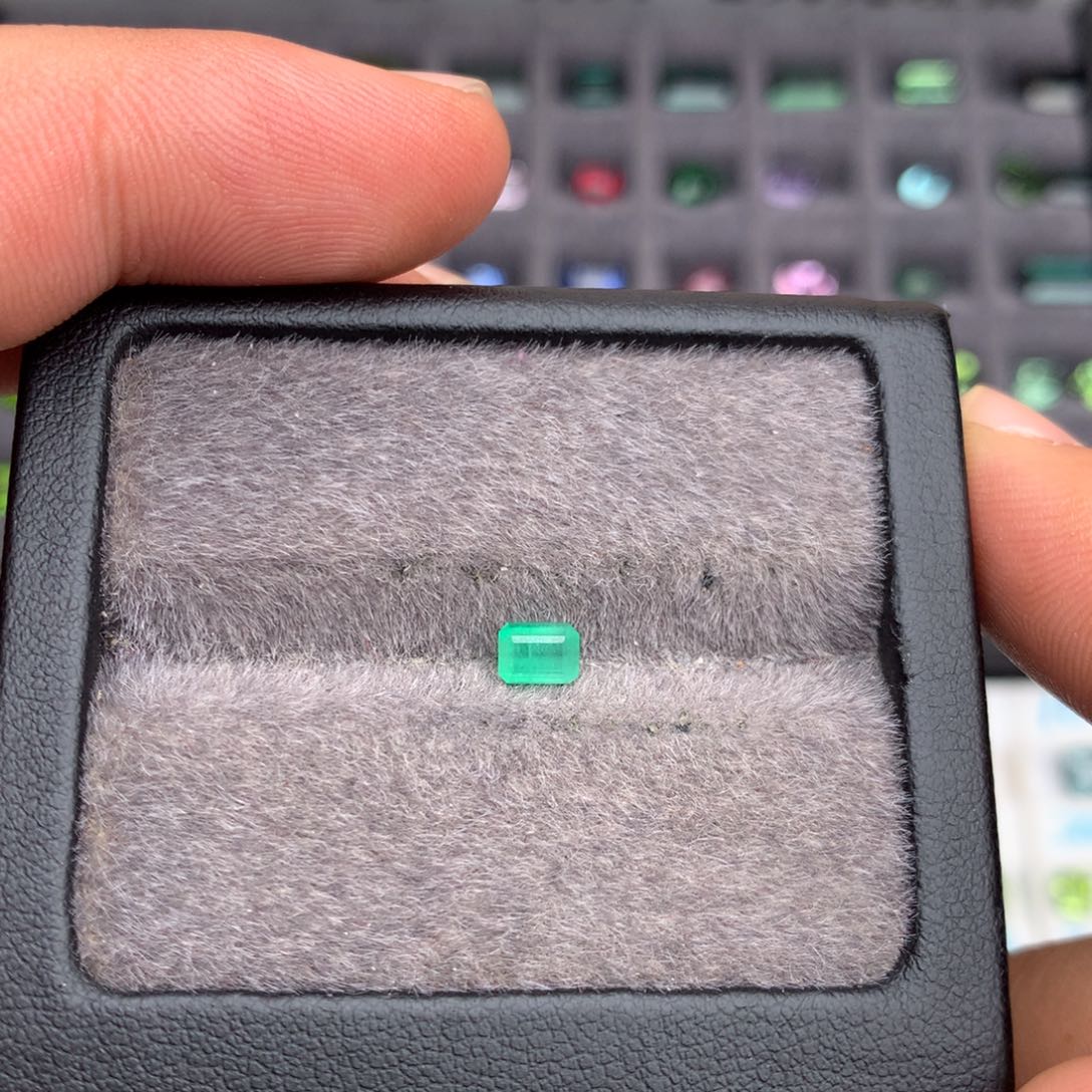 祖母绿裸石祖母绿