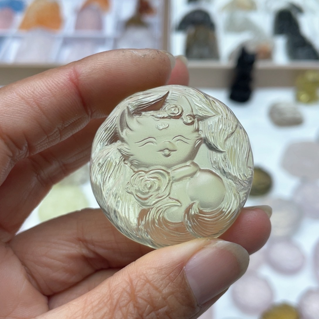 水晶吊坠(不含链)未镶嵌正***哼