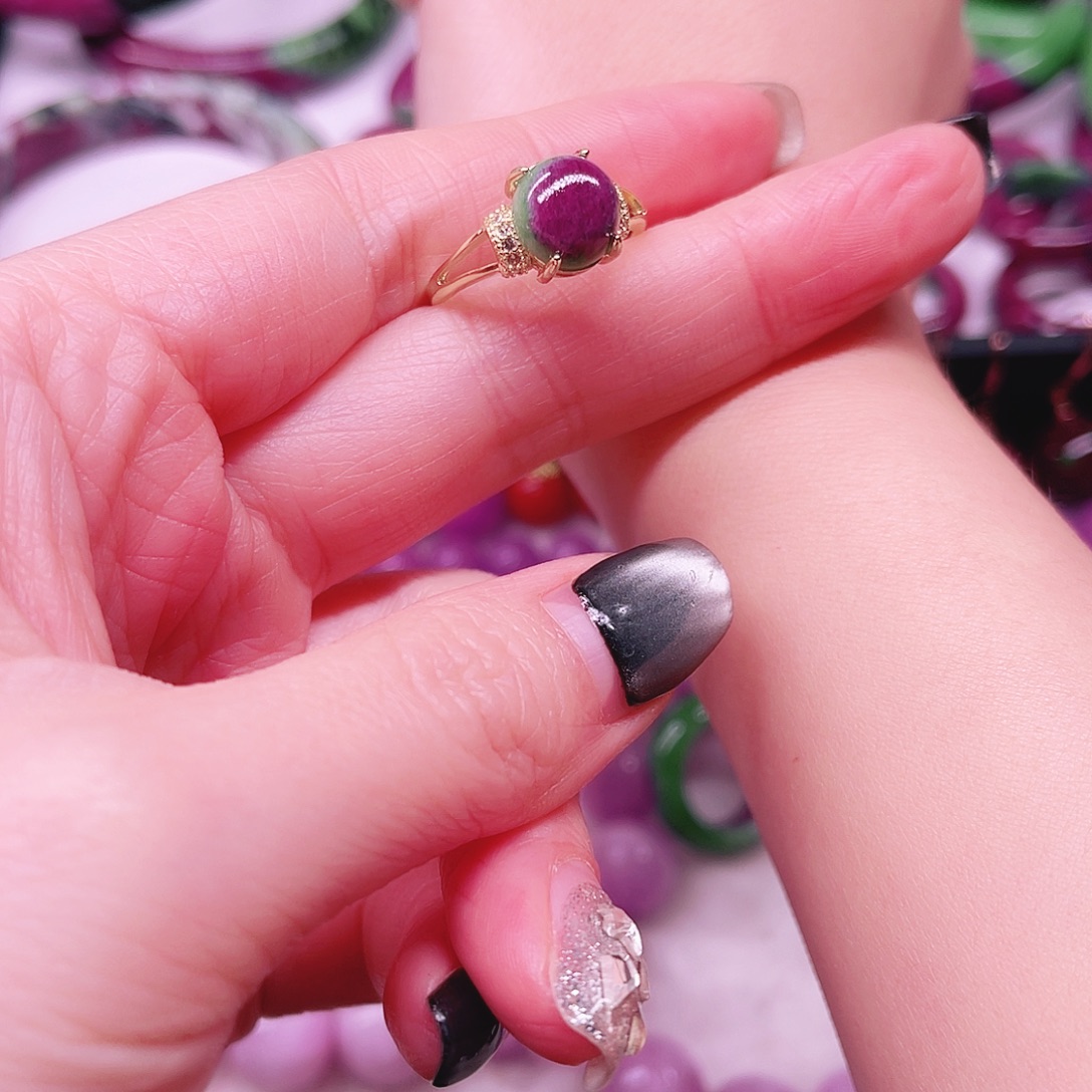 戒指红宝石未镶嵌