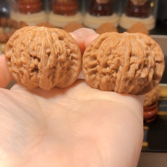 老树山地红皮石子磨