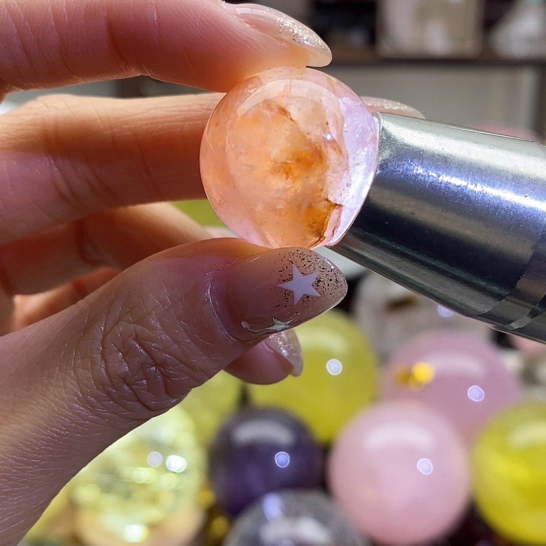 未镶嵌珠宝半成品水晶2小晶坑