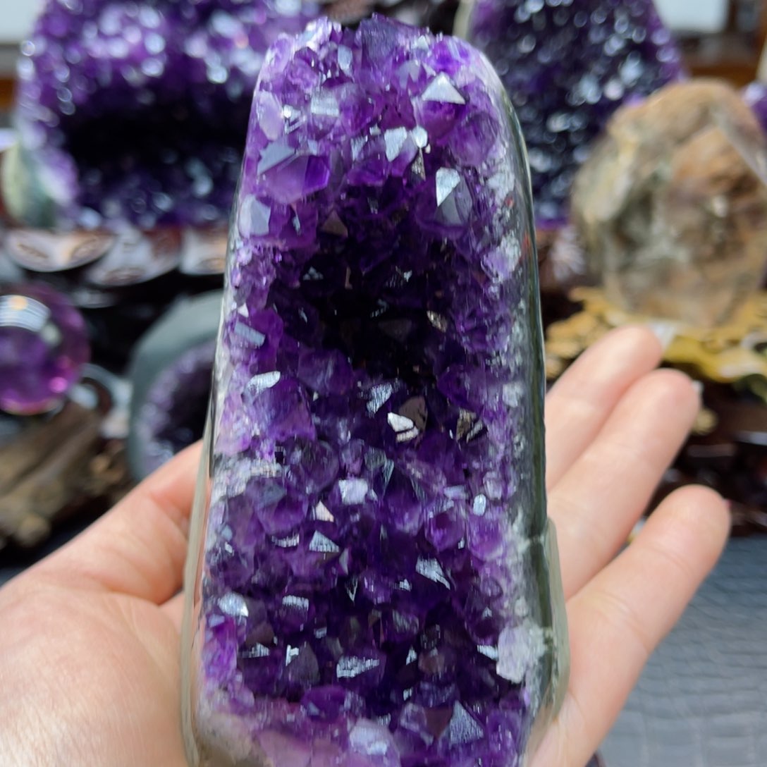 紫晶大型摆件（非配饰）未镶嵌