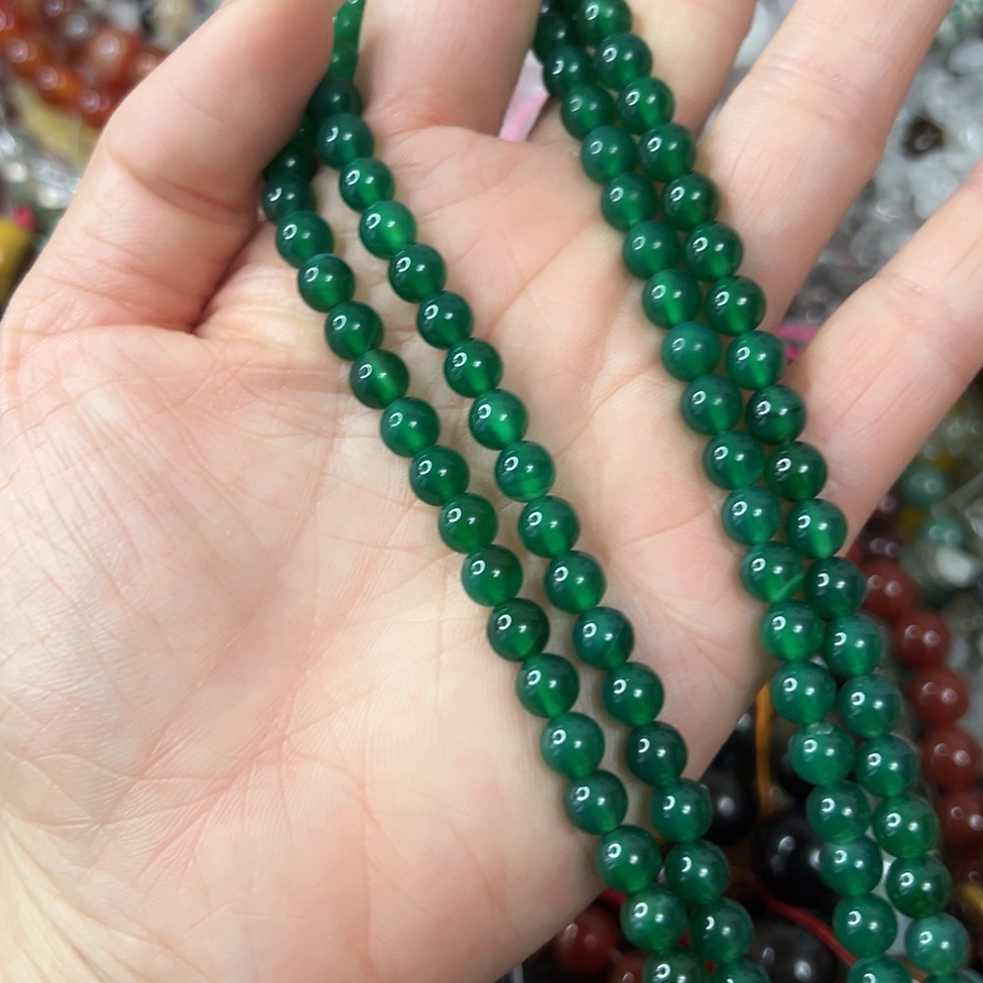 玛瑙/玉髓未镶嵌珠宝半成品，A级卡6绿玛瑙一条